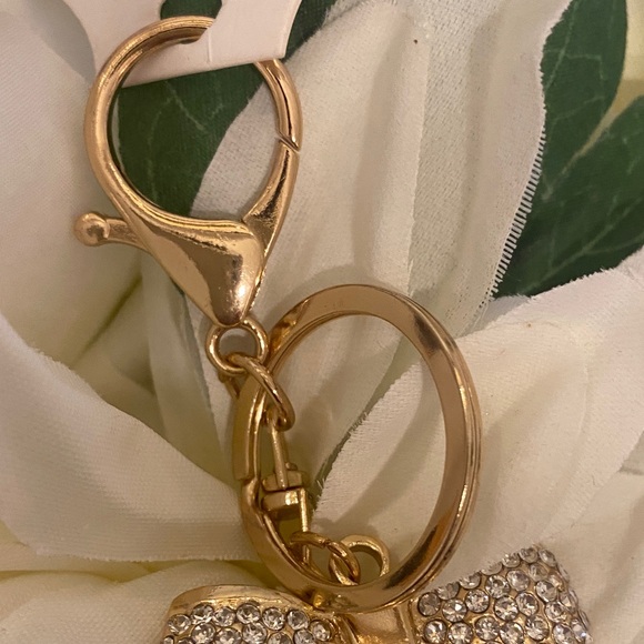 Gold Bow Keychain with Rhinestones - Picture 4 of 7